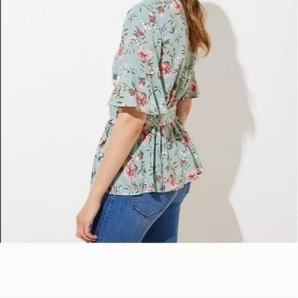Loft Womens Plus 24 Floral Wrap Top Green Pink Short Sleeve Blouse Shirt - Picture 3 of 10